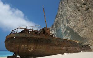 Barco en Bah�a Navagio