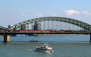 El r�o Rin, en Colonia