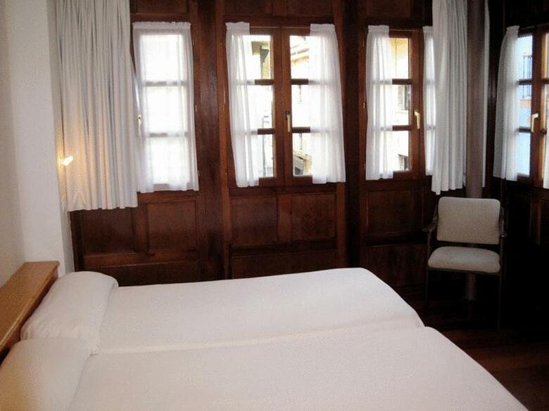 Hotel La Plaza I
