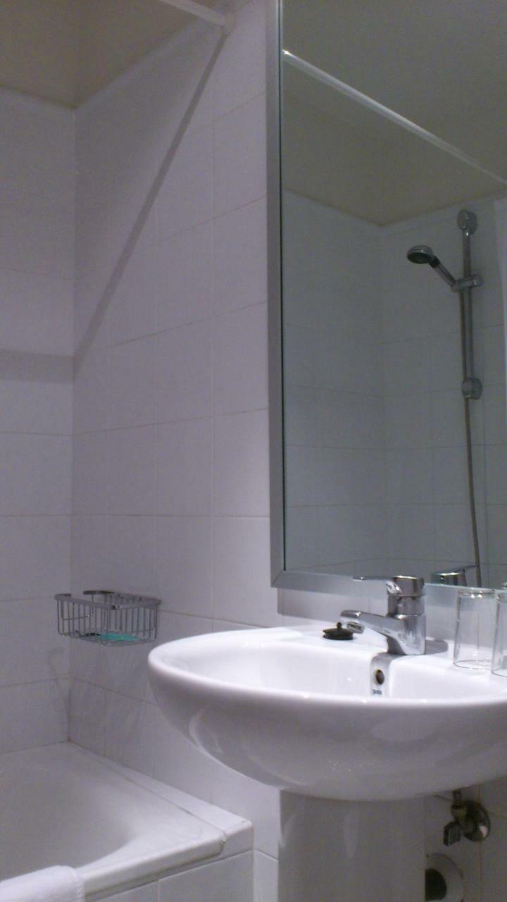 Hotel La Plaza I