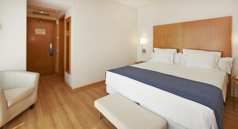 Hotel Catalonia Barcelona Beach