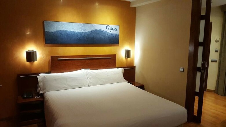Hotel Dwo Garbi Millenni