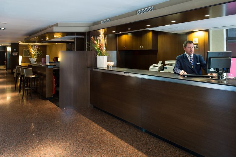 Hotel Catalonia Mikado