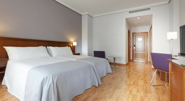 TRYP Madrid Cibeles Hotel