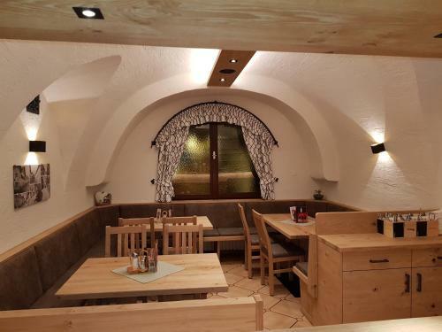 Hostal Gasthof - Restaurant L�cker
