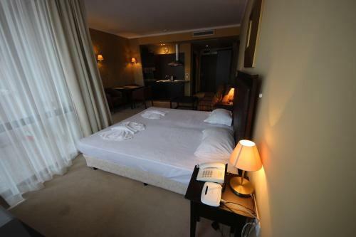 Menada Apartments In Royal Beach