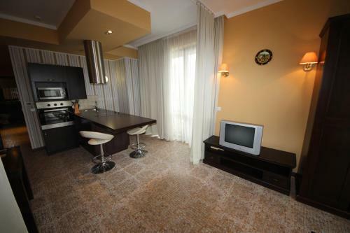 Menada Apartments In Royal Beach