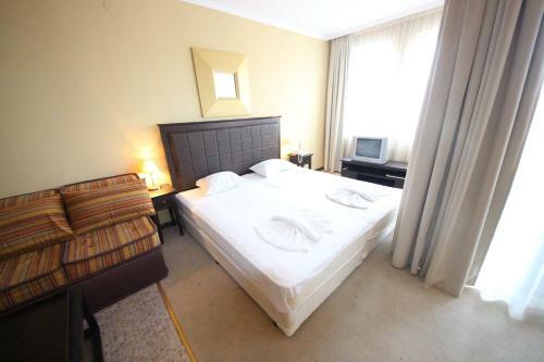 Menada Apartments In Royal Beach