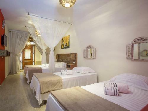 Hostal Pousada De Charme Emirados