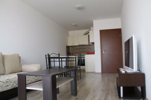 Golden Dunes Primorsko Apartments