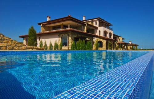 Hotel Club Residence At Blacksearama Golf