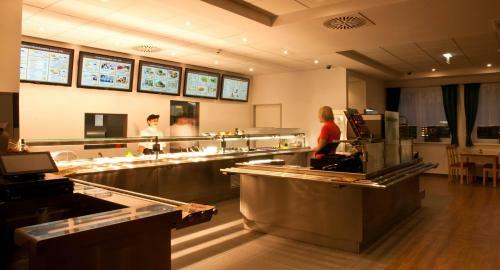 Winrooms Seminar Hotel & Apartments
