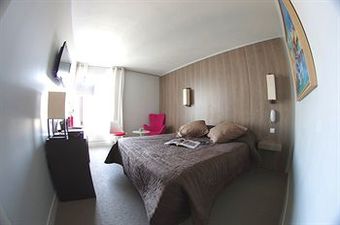 Hotel Bliss