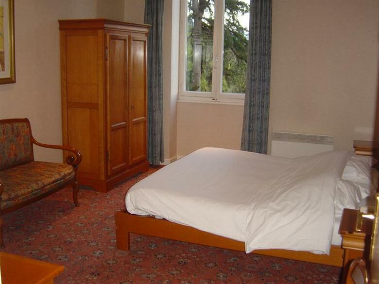 Hotel Ch�teau Des Comtes De Challes