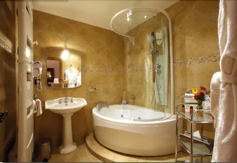 Hotel Ch�teau Des Comtes De Challes