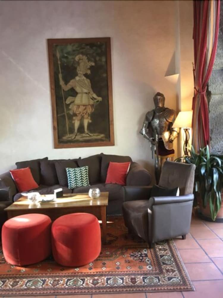 Hotel Ch�teau Des Comtes De Challes