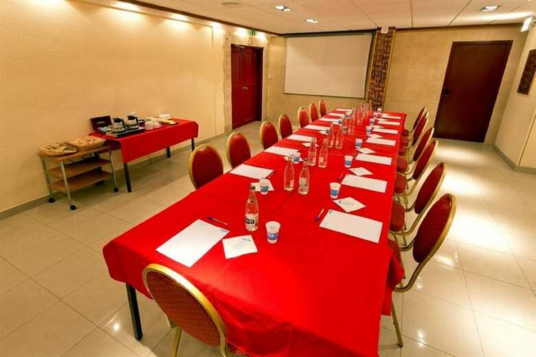 Hotel Hipotel Paris Hippodrome
