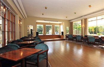 Hinton Firs Hotel