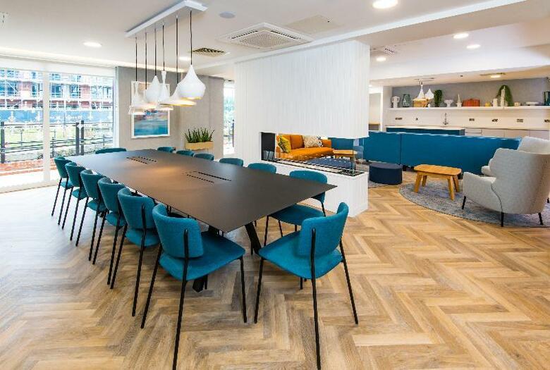Hotel Express By Holiday Inn Cardiff Bay