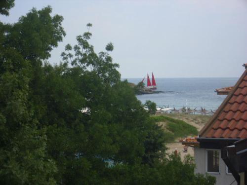 Lurd Family Hotel