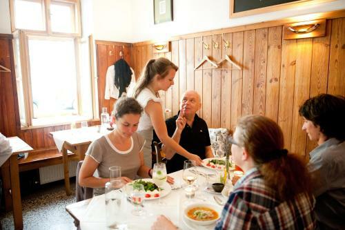 Hotel Schreiners Essen Und Wohnen
