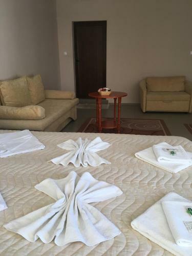 Hostal Guest Rooms Stoni