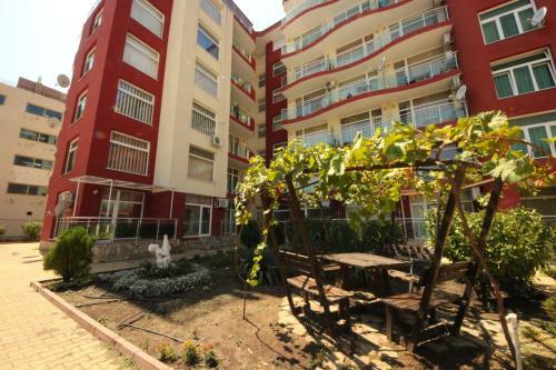 Menada Global Ville Apartments