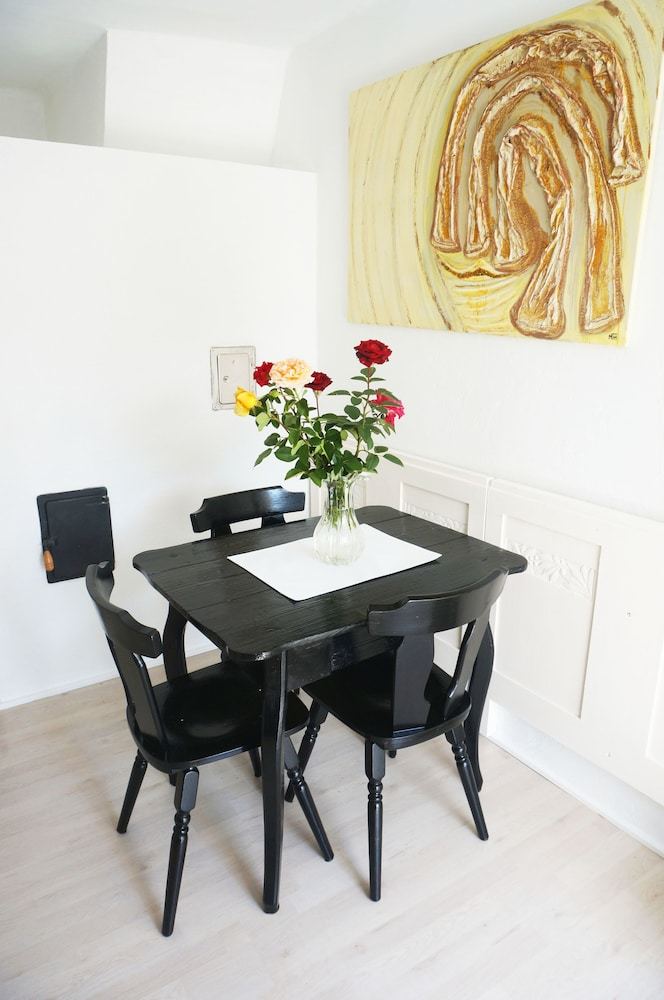 Ferienhaus Black & White