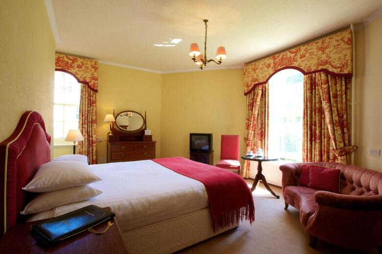 Newton Hotel