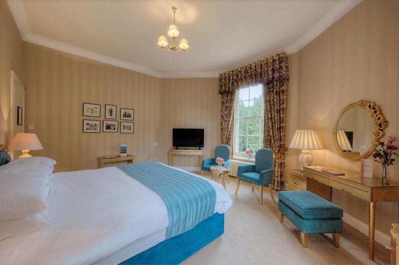 Newton Hotel