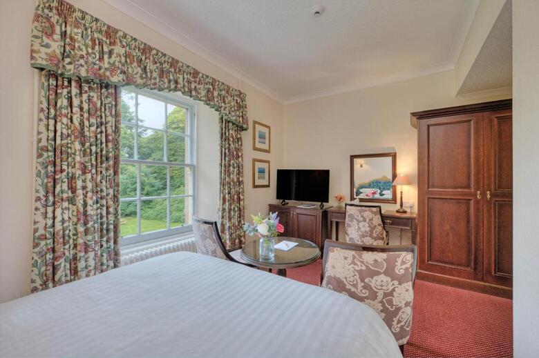 Newton Hotel