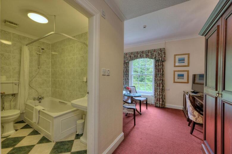 Newton Hotel