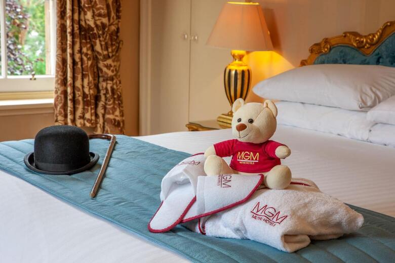 Newton Hotel
