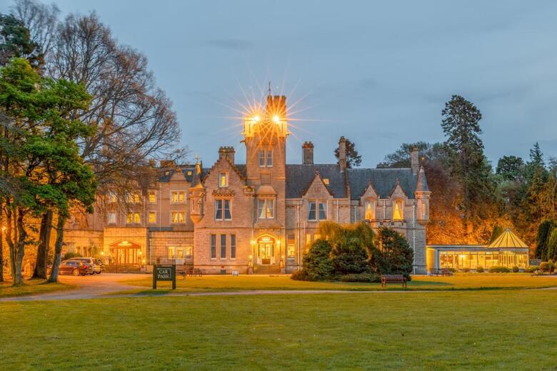 Newton Hotel