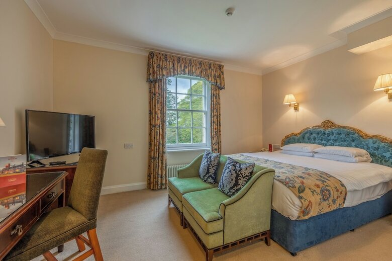 Newton Hotel