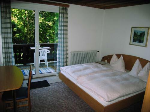Hostal G�stehaus Sonnenwinkel - Villa R�sler