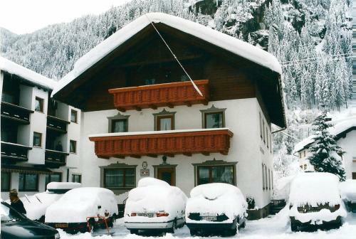 Hostal Haus Paznaun