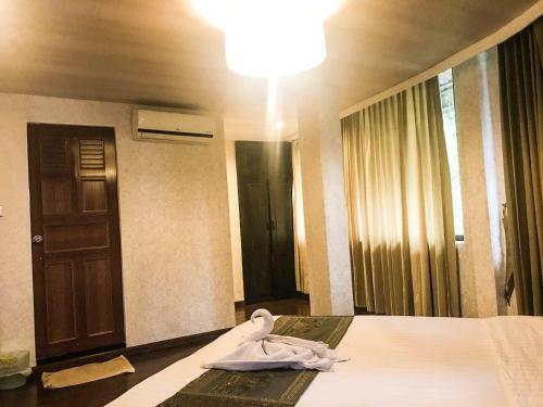 River Star Hotel