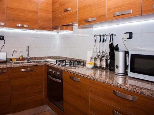 3 Bedroom Modern Duplex Apartment - Porto Antigo 1