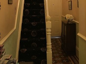 Albergue Burton Villa Guest House