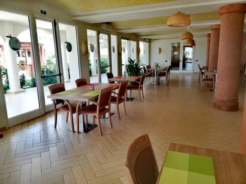 Aparthotel Tropical
