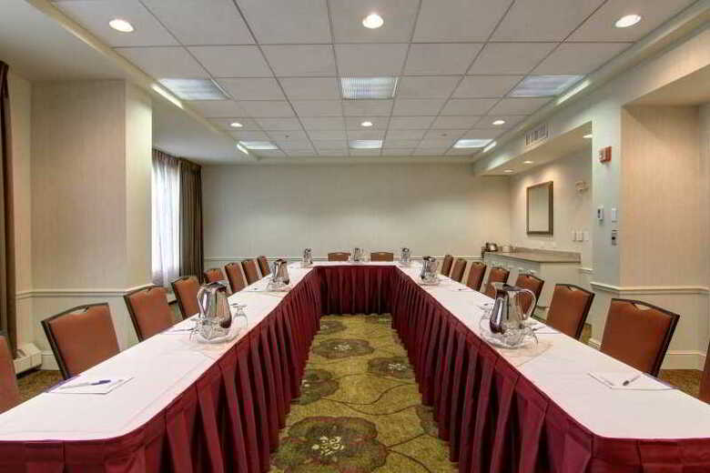 Hotel Hilton Garden Inn Calgary Airport