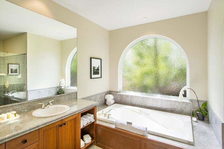 Hotel Villa Eyrie Resort