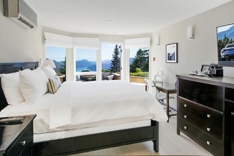 Hotel Villa Eyrie Resort