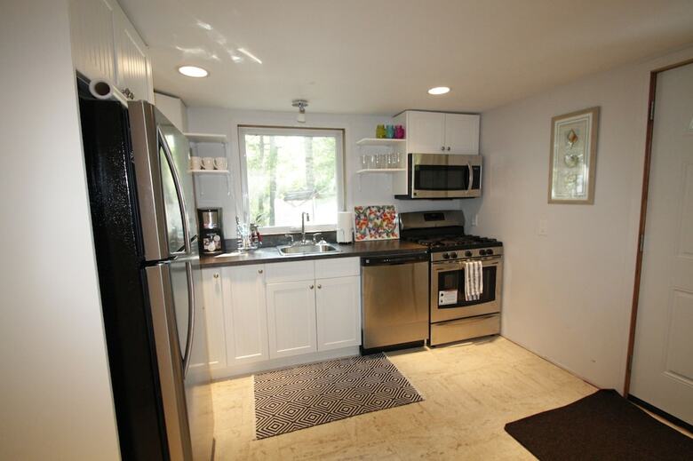 Lakefront Cottage In Manitou Beach