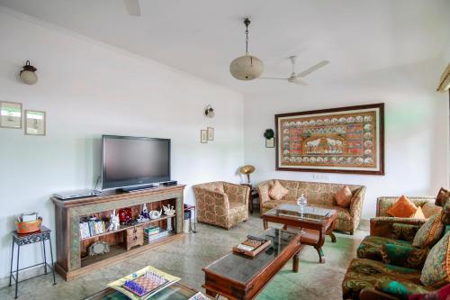 Hotel Shanti Home