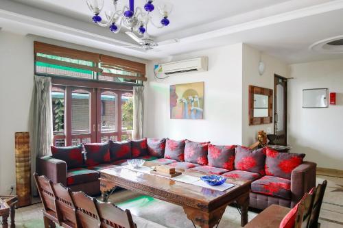 Hotel Shanti Home
