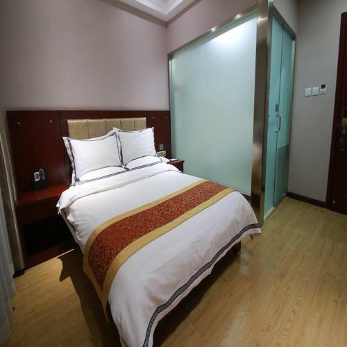 Starway Hotel Zhangye Runquan Lake