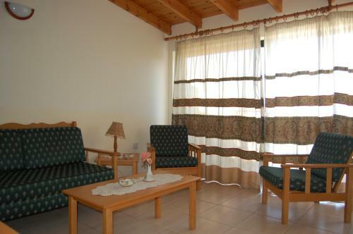 Nicos & Olympia Apartments