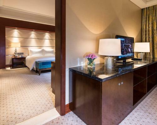 Suzhou Jinji Lake Grand Hotel